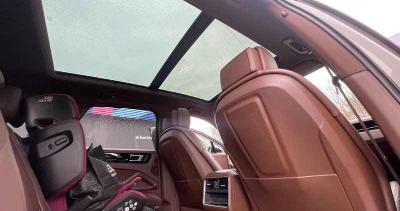 Porsche Cayenne cena 450000 przebieg: 20000, rok produkcji 2022 z Jaworzno małe 254